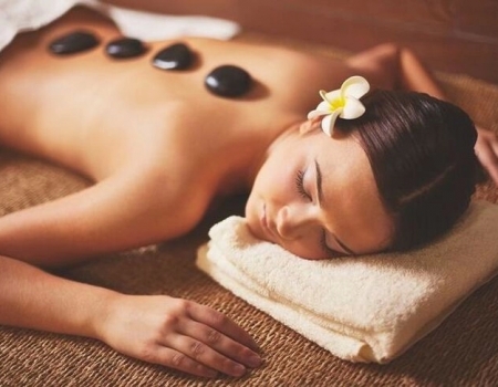 Cách Sử Dụng Tinh Dầu Trong Massage – Bí Quyết Thư Giãn Và Chăm Sóc Toàn Diện